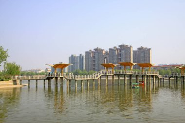 Bir su parkının manzarası, fotoğrafa yakın çekim.