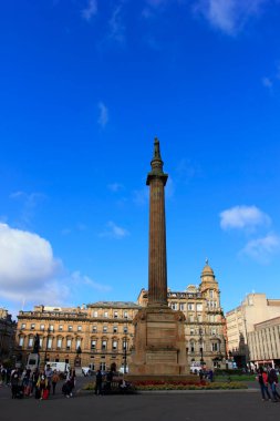 Glasgow - 16 Eylül: George Meydanı 'ndaki Sör Garson Scott anıtsal direği, 16 Eylül 2015, Glasgow, İngiltere.