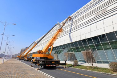 İnşaat alanı, fotoğrafa yakın çekim.