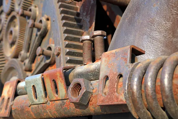 Mekanik yay aygıtı, fotoğrafa yakın çekim