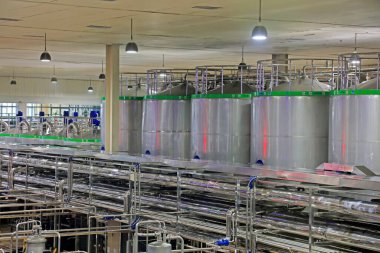 Luannan County - 21 Ekim 2016: Mengniu Süt Ürünleri (Luannan), Luannan County, Hebei Eyaleti, Chin