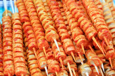 Baharatlı Çin atıştırmalıkları.