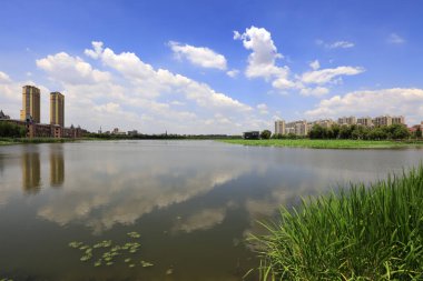 Waterfront City 'nin yaz manzarası, Tangshan City, Çin