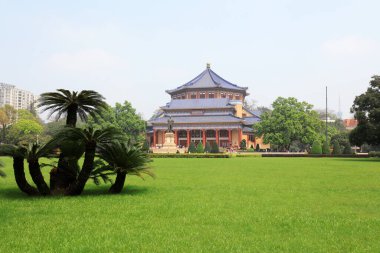 Guangzhou, Çin - 5 Nisan 2019: Guangdong Eyaleti Guangzhou 'daki Zhongshan Anıt Salonu Sahnesi, Çin