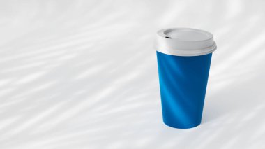 Minimalist Blue Blank Paper Coffee kupası beyaz arka planda ve bitki gölgesinde. Paket kâğıttan kahve fincanı 3 boyutlu resimleme.