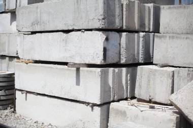 İnşaat için beton blokların süreci