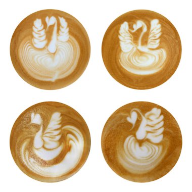 Beyaz arkaplanda latte sanat kuğusu şekilleri