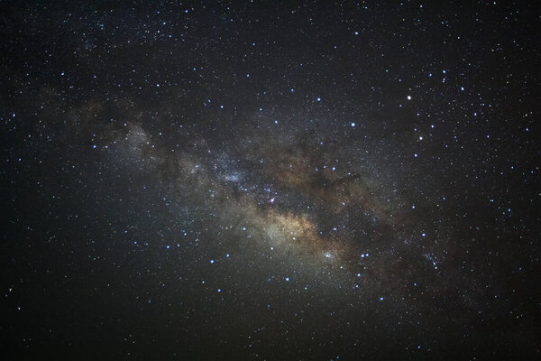 Галактика Млечный Путь со звездами и космической пылью во Вселенной