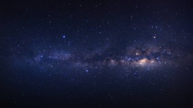 Panorama açıkça Samanyolunun galaxy yıldız ve evrenin uzay tozu ile 