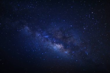 Samanyolu Galaksisi Phitsanulok, Tayland 'daki Phu Hin Rong Kla Ulusal Parkı' nda.