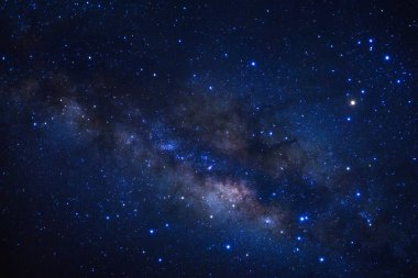 Samanyolu yıldız ve evrendeki, uzun pozlama fotoğraf, tahıl ile uzay tozu ile.