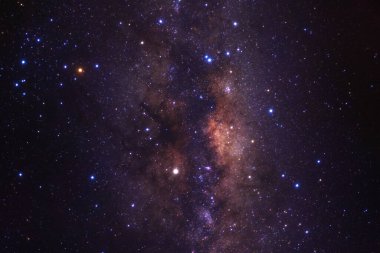 Samanyolu yıldız ve evrendeki, uzun pozlama fotoğraf, tahıl ile uzay tozu ile.