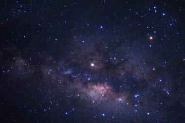 Samanyolu yıldız ve evrendeki, uzun pozlama fotoğraf, tahıl ile uzay tozu ile.