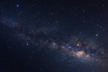 açıkça Samanyolu galaksisinin yıldız ve evrenin uzay tozu ile