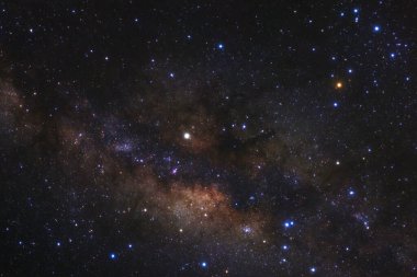 Samanyolu yıldız ve evrendeki, uzun pozlama fotoğraf, tahıl ile uzay tozu ile.