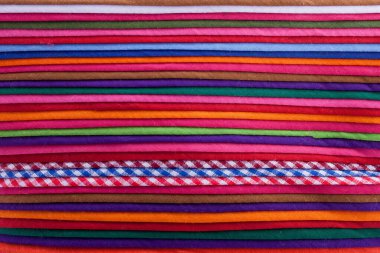 Canlı bir arkaplan görüntüsü olarak renkli kumaş