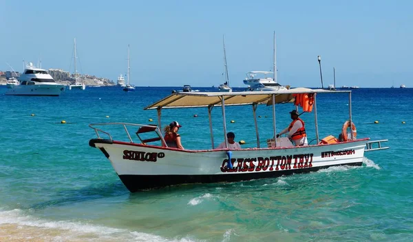 stock image Cabo San Lucas, Mexico - November 7, 2022 - The glass bottom taxi carrying passengers on the bay