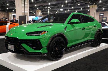 Philadelphia, Pennsylvania, ABD - 14 Ocak 2024 - 2023 Lamborghini Urus Performante Crossover SUV