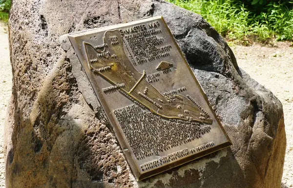 stock image Minneapolis, Minnesota, U.S.A - July 14, 2024 - The metal master map on the rock of the surrounding areas near Minnehaha Falls