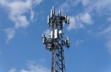 Rehoboth Beach, Delaware, ABD 'deki bir baz istasyonu akıllı telefon ve cep telefonu hizmetleri için kapsama alanı sağlıyor.