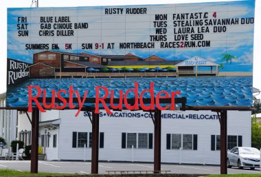 Rehoboth Beach, Delaware, ABD - 2 Eylül 2024 - Rusty Rudder 'ın tanıtım panosu 1. Yol' da sergilendi