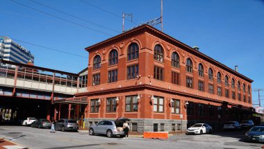 Wilmington, Delaware, ABD - 8 Eylül 2024 - Joseph R Biden Demiryolu İstasyonu 'nun kırmızı tuğlalı binası