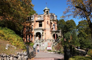 Jim Thorpe, Pennsylvania, ABD - 19 Ekim 2024 Harry Packer Konağının tarihi evinin ön girişi