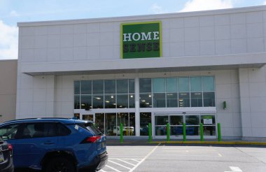Rehoboth Beach, Delaware, ABD - 12 Temmuz 2025 Bir Home Sense perakende binasının ön tarafı