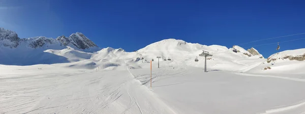 Espectacular Condiciones Esquí Con Nieve Fresca Polvo Lista Para Esquiar — Foto de Stock