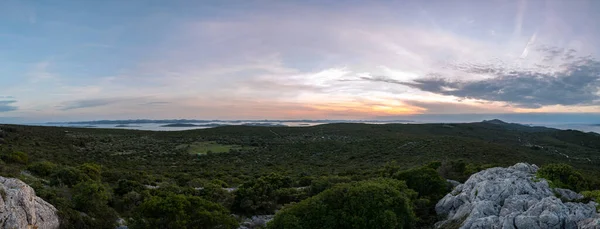 ダルマチアの真珠島パスマンの壮大な夕日 クロアチアの島イドリックの夏の目的地 — ストック写真