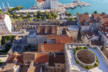 Saint Domnius Çan Kulesi 'nden Split Limanı' na manzara, üst, yaz, güneşli, Hırvatistan, normal açılı lens