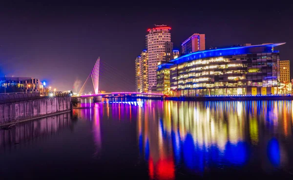 Brücke Die Media City Salford Kais Manchester England Verbindet — Stockfoto