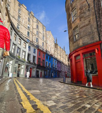 İskoçya, İngiltere 'de Edinburgh Victoria sokak manzarası