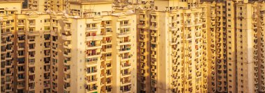 Dramatik Gökyüzü Noida, Hindistan 'daki Yüksek Binalar