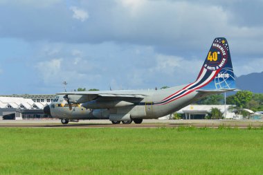 Langkawi, Malezya - 28 Mayıs 2023. Kraliyet Tayland Hava Kuvvetleri Lockheed C-130H Herkül (60110), Langkawi Havaalanı (LGK), Malezya.