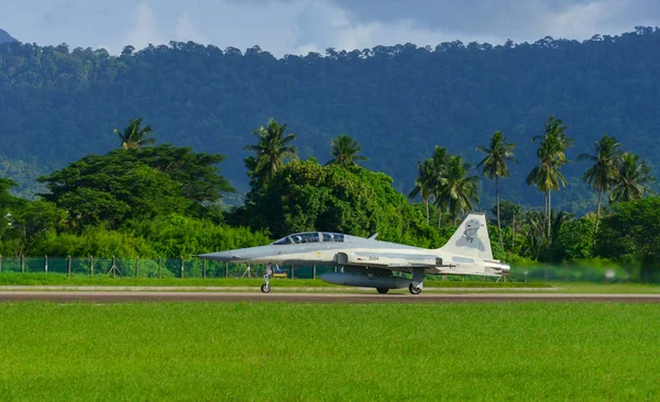 马来西亚兰卡维 2023年5月28日 泰国皇家空军 Rtaf 一架Northrop Tiger Ii型飞机从马来西亚兰卡维机场起飞 — 图库照片