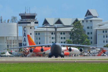 Langkawi, Malezya - 28 Mayıs 2023. PLA Çin Hava Kuvvetleri Xian Y-20A (20147) Langkawi Havalimanı (LGK), Malezya.