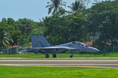 Langkawi, Malezya - 28 Mayıs 2023. Malezya Kraliyet Hava Kuvvetleri (TUDM M52-05) Sukhoi SU-30 MKM Langkawi Havaalanı (LGK), Malezya.