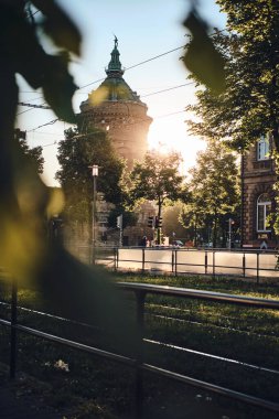 Mannheim Caddesi 'nde gün doğumu. Yüksek kalite fotoğraf