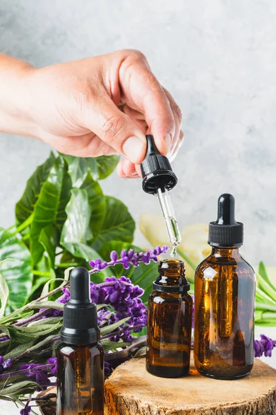 Closeup Hand Dropper Lavender Essential Oils — Stok Foto