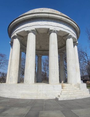 Birinci Dünya Savaşı anıtı, 1914 'ten 1918' e kadar Washington DC 'de yapılan büyük savaşta verilen hizmet ve fedakarlığın tanınması..