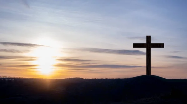 Cruz Crucifixión Montaña Fondo Del Cielo Del Atardecer Perdón Pecados — Foto de Stock