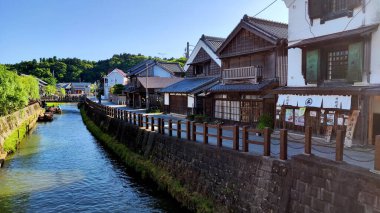 Katori, Japonya - 11 Mayıs 2024. Sawara 'daki Ono Nehri yakınlarındaki eski evler.