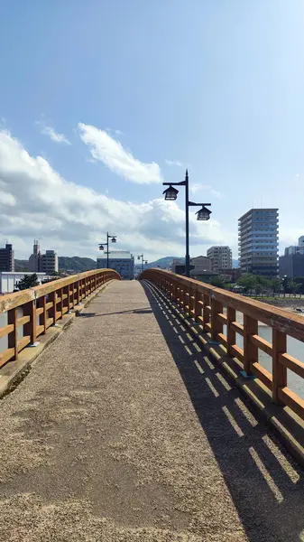 Karatsu, Japonya - 10 Mayıs 2025. Jonai Köprüsü 'nde insan yok.