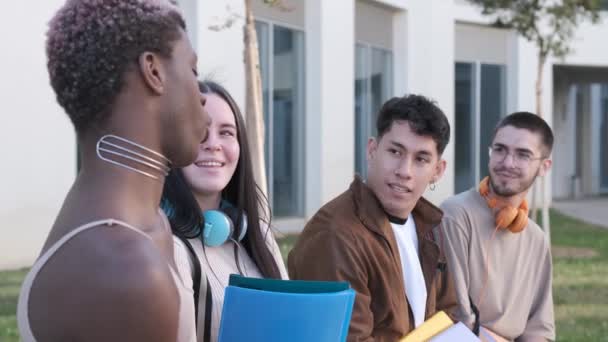 Handheld Shot Group Multiracial Students Smiling Speaking Each Other While — Vídeo de stock