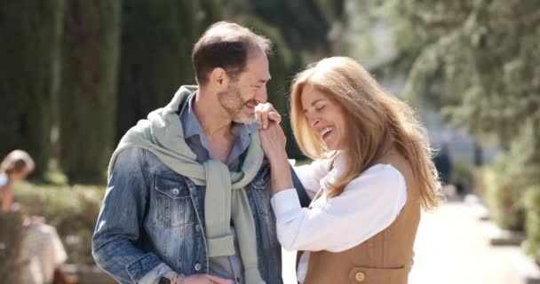 Slow Motion Middle Aged Smiling Redhead Woman Embracing Bearded Man — Stock Video