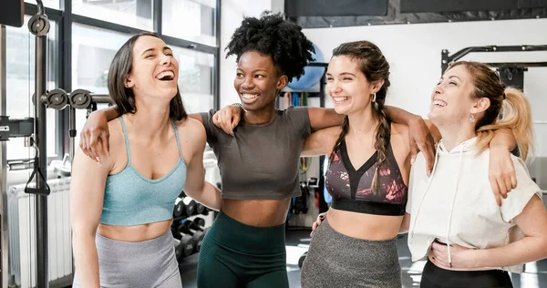 Group Happy Young Multiracial Female Friends Activewear Smiling Laughing While — Stock Photo, Image