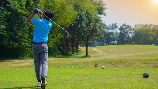 Golfer Playing Golf Evening Golf Course Sun Set Evening Time — Stock Fotó