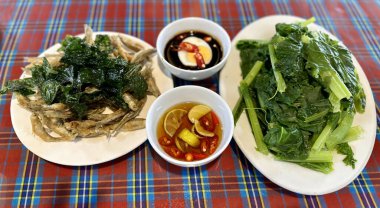 Ha Giang 'daki Dong Van Stone platosunda özel yemekler.