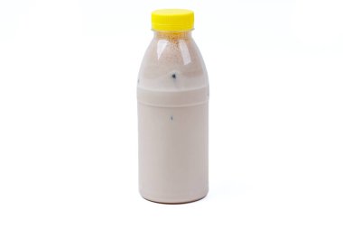 Yemek dağıtım sitesi 4 için beyaz arkaplanda milkshake